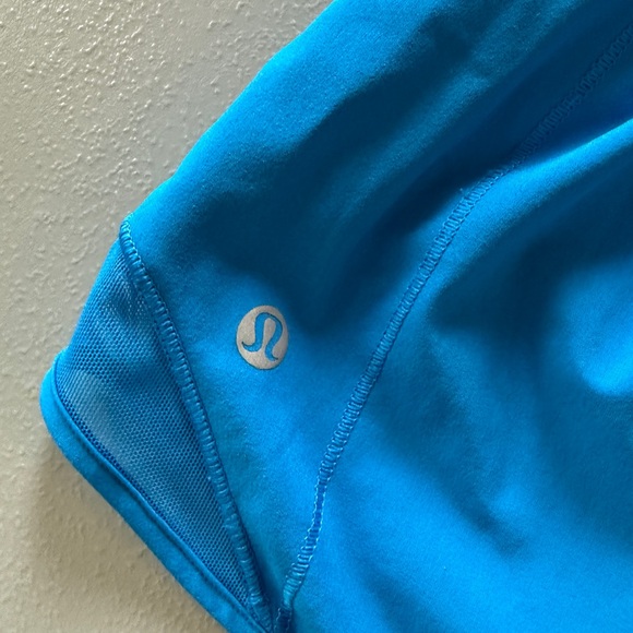 Hotty Hot Low-Rise Short 2.5” Lined - Poolside - Picture 3 of 5